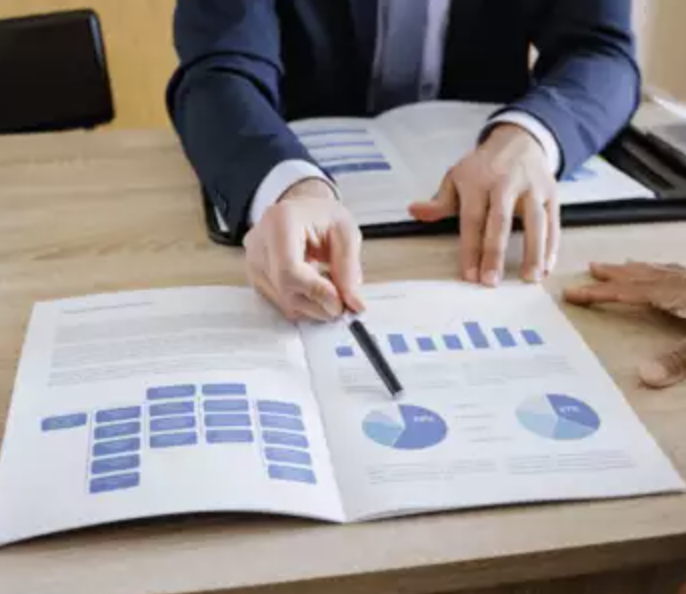 Financial Advisor & Business Planner